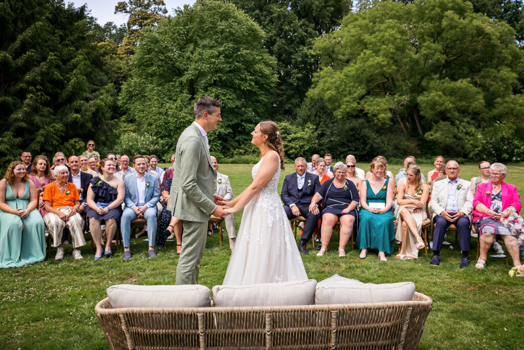 Ceremonie bij Landgoed huis te Eerbeek